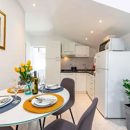 In 44161 Apartman