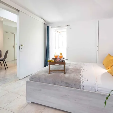 In 44161 Daire Dubrovnik